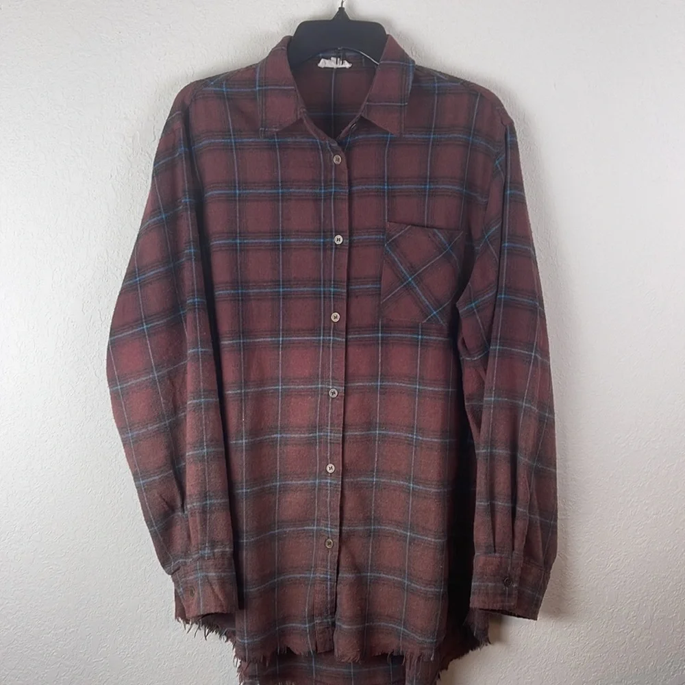 Plaid flannel - Picture 2 of 6
